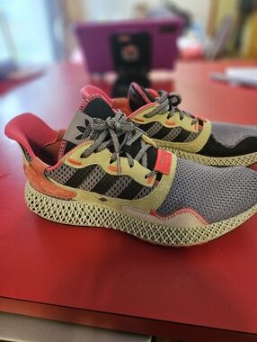 RARE Adidas ZX4000 4D BD7927 Men's 10.5 Grey Neon Yellow/green Futurecraft